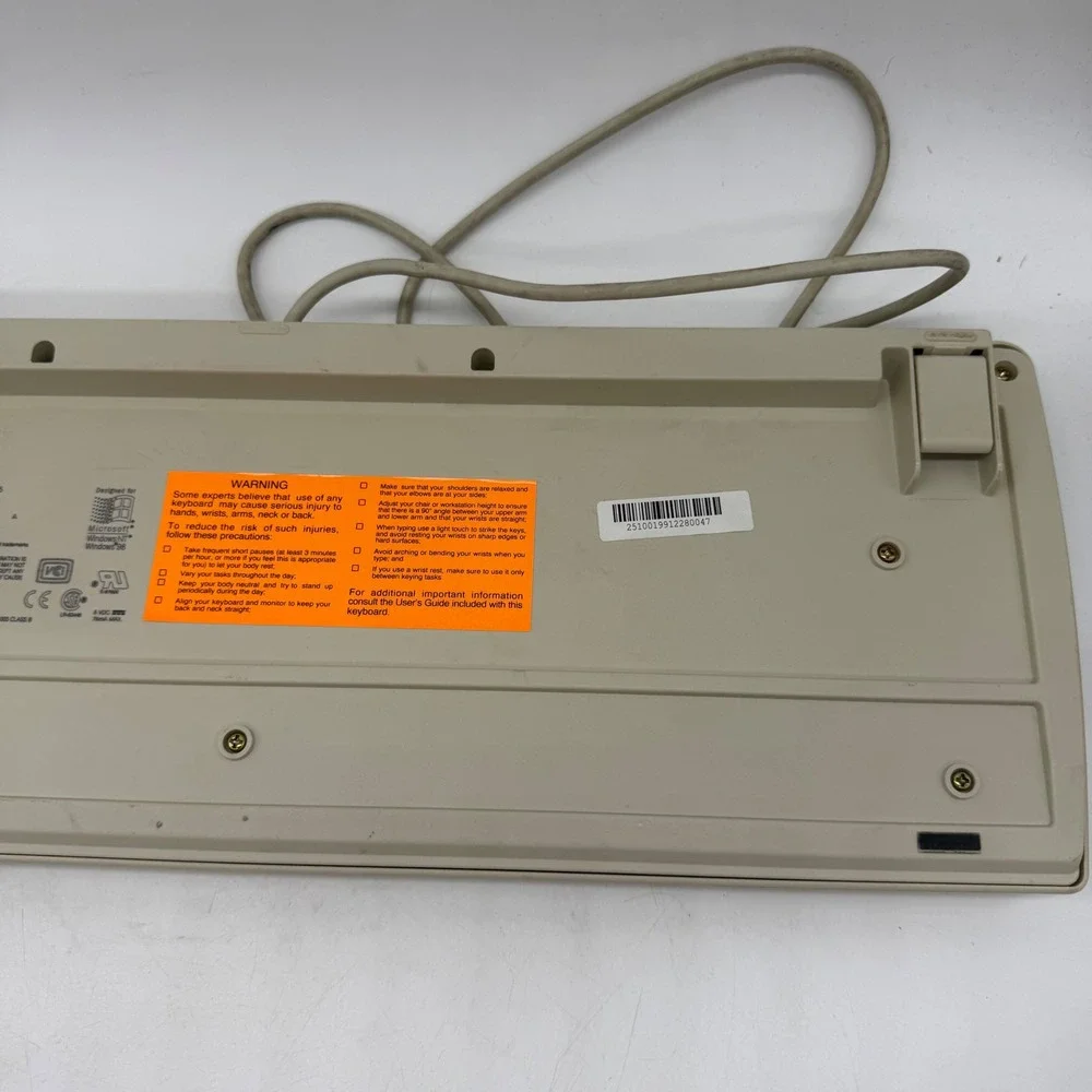 NMB Keyboard RT2258TW Vintage Beige 5-Pin DIN Mechanical Feel Windows 98